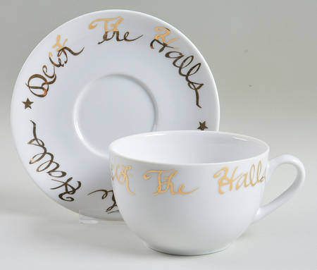 Deck the Halls (No Fruit) Oversized Cup & Saucer Set
