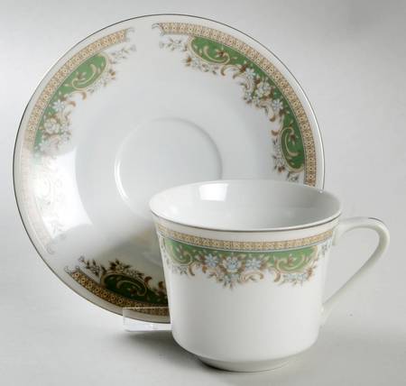 Alberta Platinum Flat Cup & Saucer Set