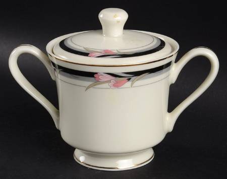 Courtly Sugar Bowl & Lid