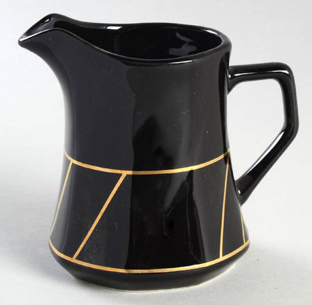 Crystalline Black Creamer by Ranmaru