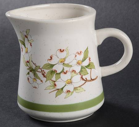 Dogwood Creamer