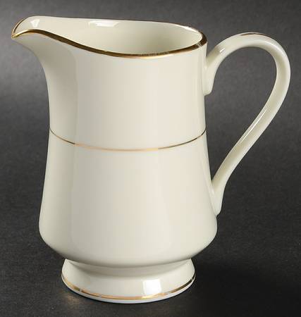 Dynasty Creamer by Ranmaru