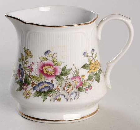 Fleur De Paradis Creamer by Ranmaru