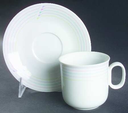 Leslie Flat Cup & Saucer Set by Ranmaru