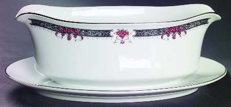 Prestige Gravy Boat with Attached Underplate