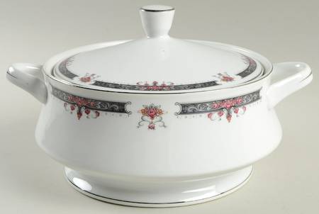 Prestige Round Covered Vegetable