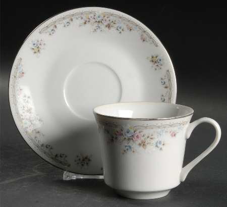 Rose Point Footed Cup & Saucer Set by Ranmaru
