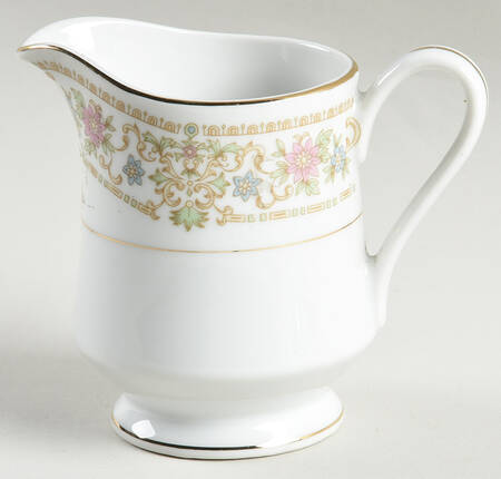 Roxbury Creamer by Ranmaru