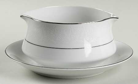 Silver Lace Gravy Boat with Attached Underplate
