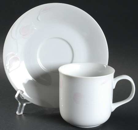 Tulip Shadow Flat Cup & Saucer Set