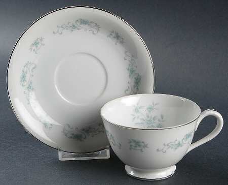 Cathy Footed Cup & Saucer Set