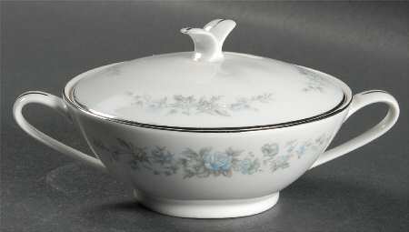 Claudia Sugar Bowl & Lid
