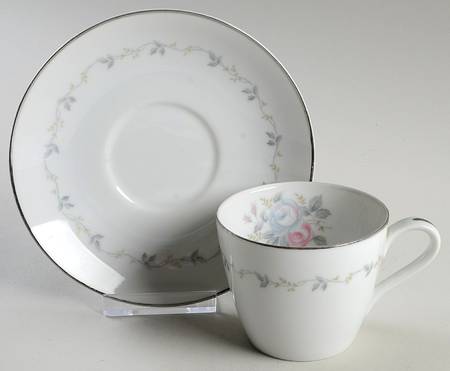 Cleo Flat Cup & Saucer Set