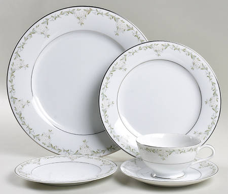 Elisa 5 Piece Place Setting