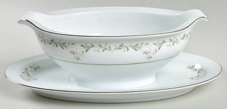 Elisa Gravy Boat with Attached Underplate