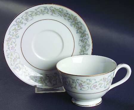 Fairview Footed Cup & Saucer Set