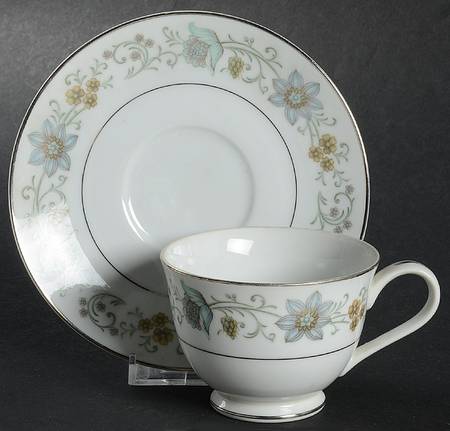 Floris Footed Cup & Saucer Set