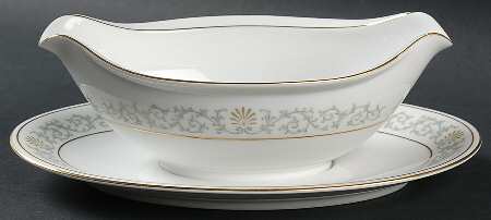 Joyce Gravy Boat with Attached Underplate