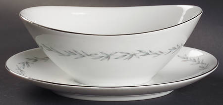 Laura Gravy Boat with Attached Underplate