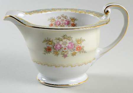 RO12 Creamer