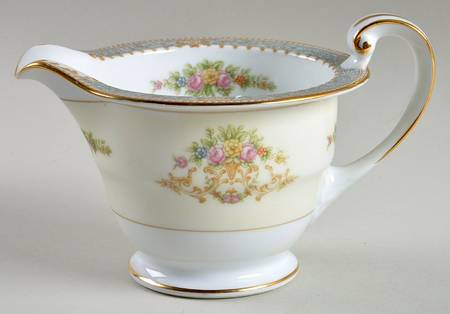 RO24 Creamer