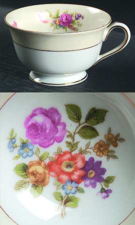 RO9 Footed Cup