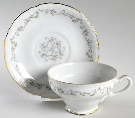 Romaine Footed Cup & Saucer Set