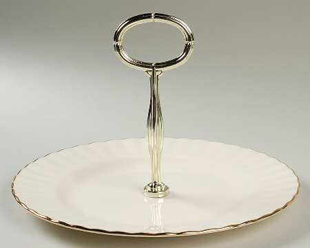 Affinity Gold Round Serving Plate with Handle (SP)