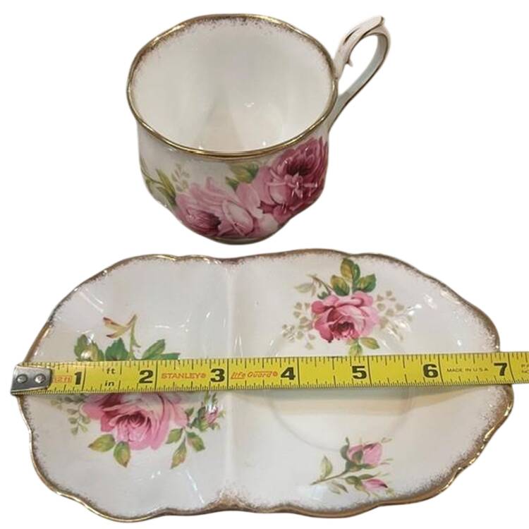 American Beauty (White Background) Dessert Plate & Cup Set
