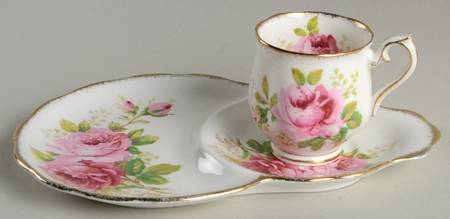 American Beauty (White Background) Snack Plate & Cup Set