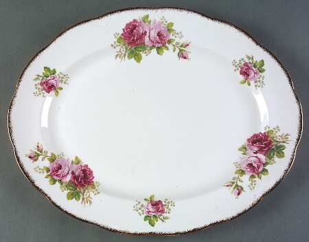 American Beauty (White Background) 15" Oval Serving Platter