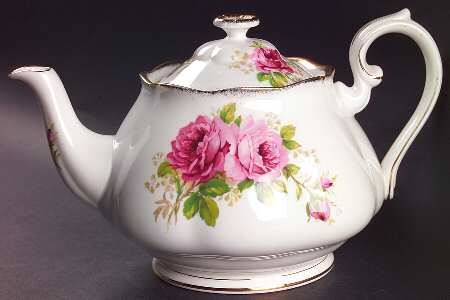 American Beauty (White Background) Teapot & Lid