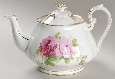 American Beauty (White Background) Teapot & Lid