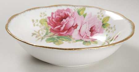 American Beauty (White Background) Fruit/Dessert (Sauce) Bowl