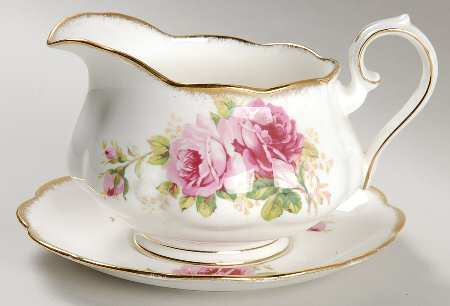 American Beauty (White Background) Round Gravy Boat & Underplate