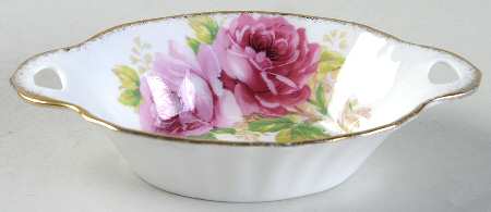 American Beauty (White Background) 5" Oval Sweet Meat Dish