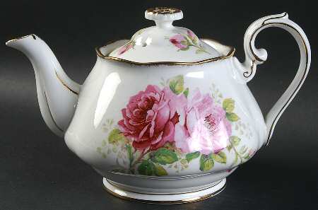 American Beauty (White Background) Small Teapot & Lid