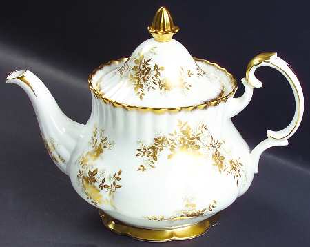 Antoinette Teapot & Lid