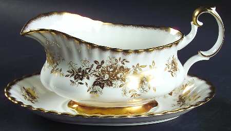 Antoinette Gravy Boat & Underplate