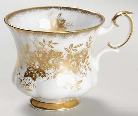 Antoinette Footed Demitasse Cup