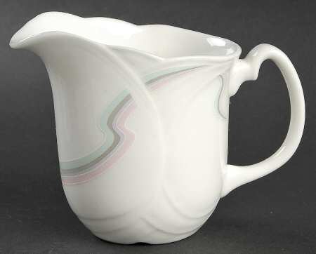 Aurora Creamer