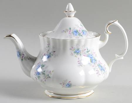 Blue Blossom Small Teapot & Lid