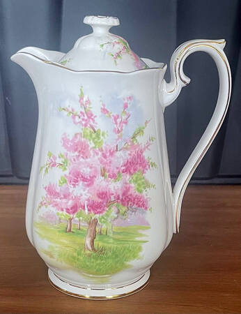 Blossom Time Hot Water Jug & Lid