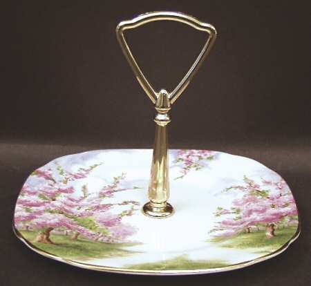 Blossom Time Round Serving Plate with Handle (BBr)