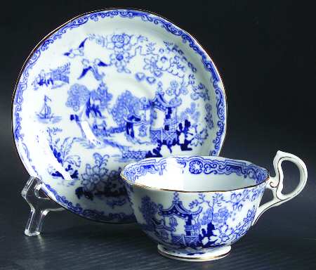 Blue Willow Footed Cup & Saucer Set