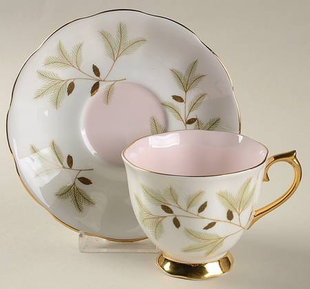 Braemar Footed Cup & Saucer Set