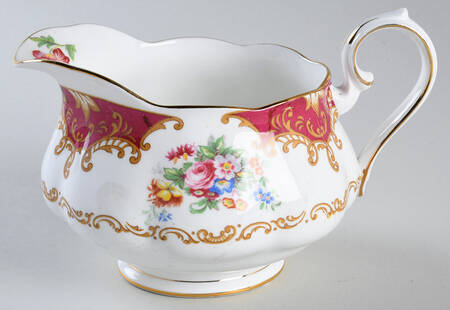 Canterbury Gravy Boat
