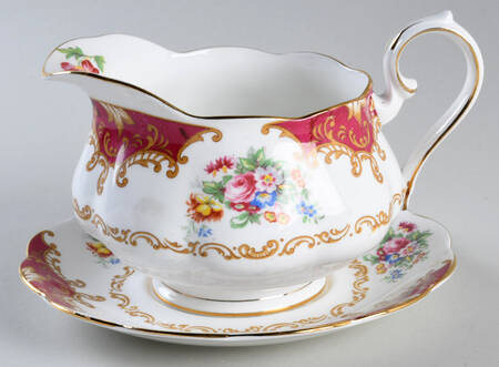 Canterbury Gravy Boat & Underplate
