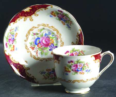 Canterbury Footed Cup & Saucer Set