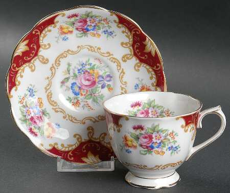 Canterbury Footed Cup & Saucer Set